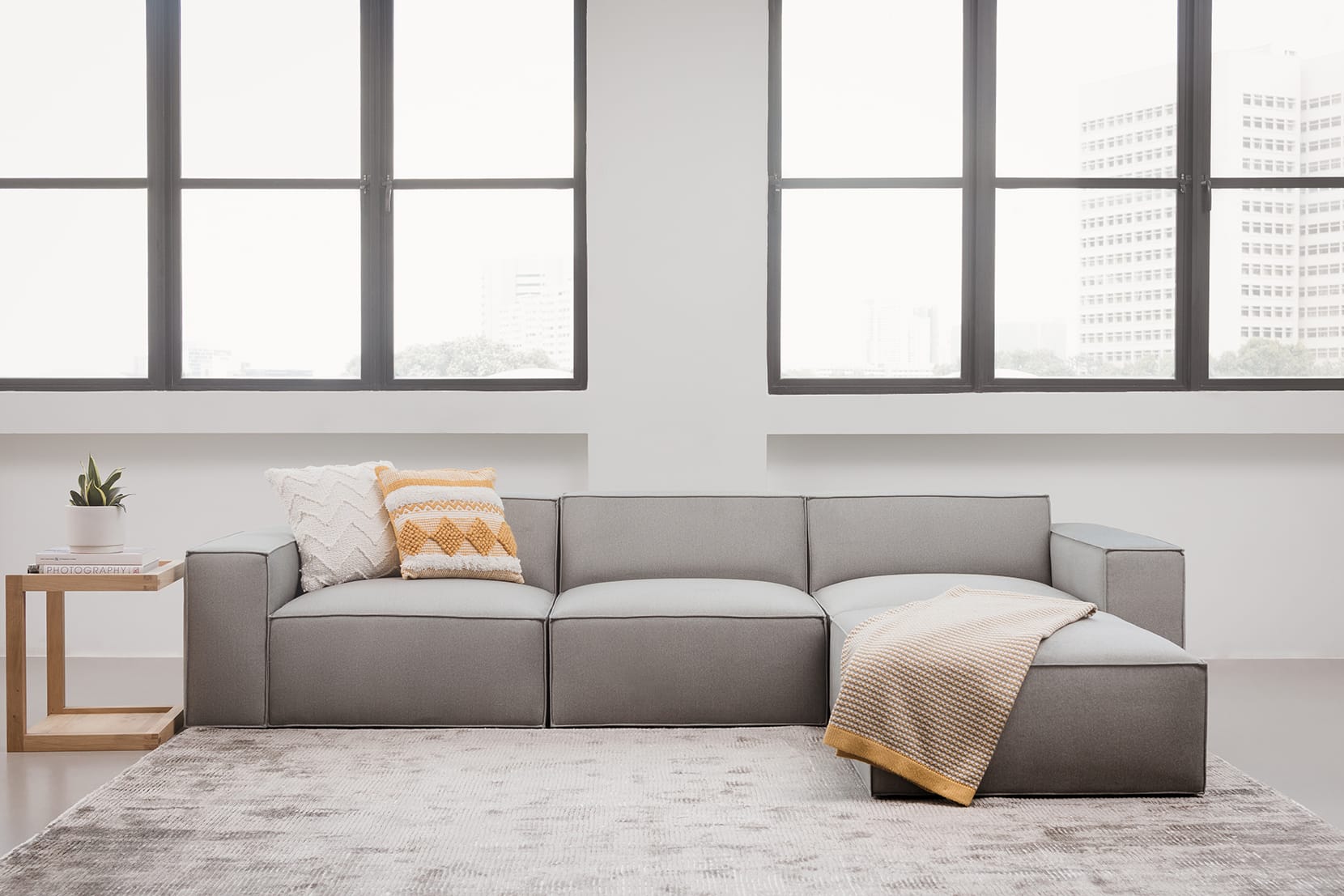 Noa Pacific sectional grey